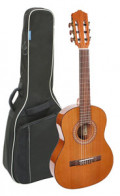 Classical Guitar - SALVADOR CORTEZ MODELL CC-22-SN (ladies' guitar) - solid cedar top