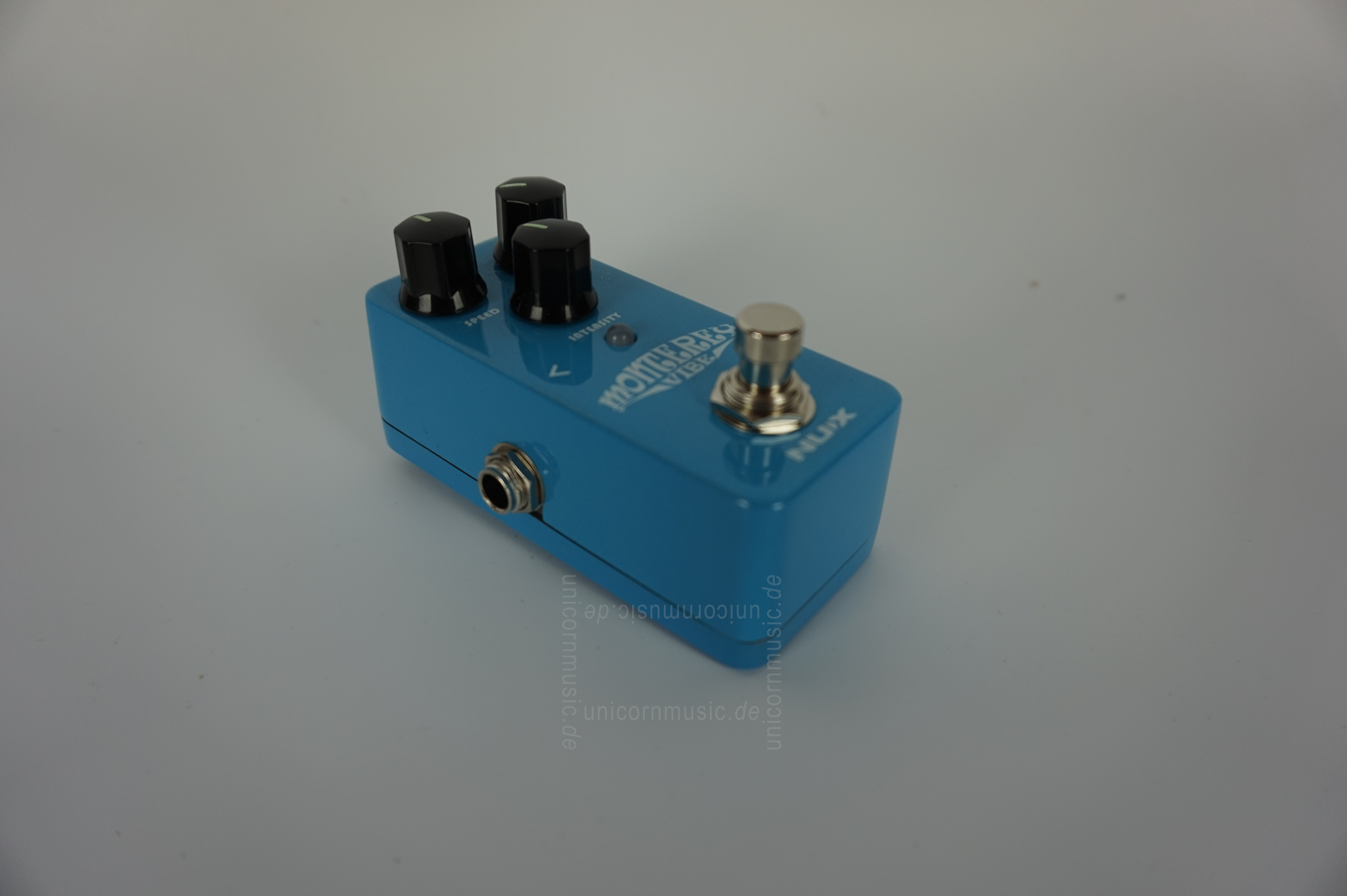 to article description / price NUX Monterey Vibe