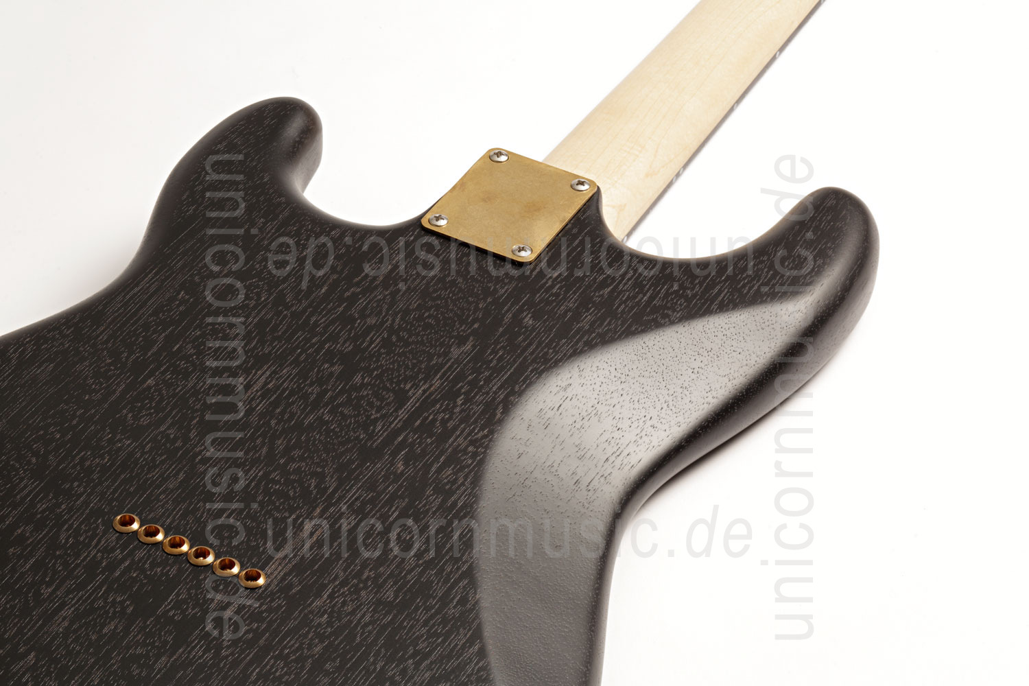 to article description / price Electric Guitar BERSTECHER Vintage 2018 - Black / Floral Red + hard case - made in Germany