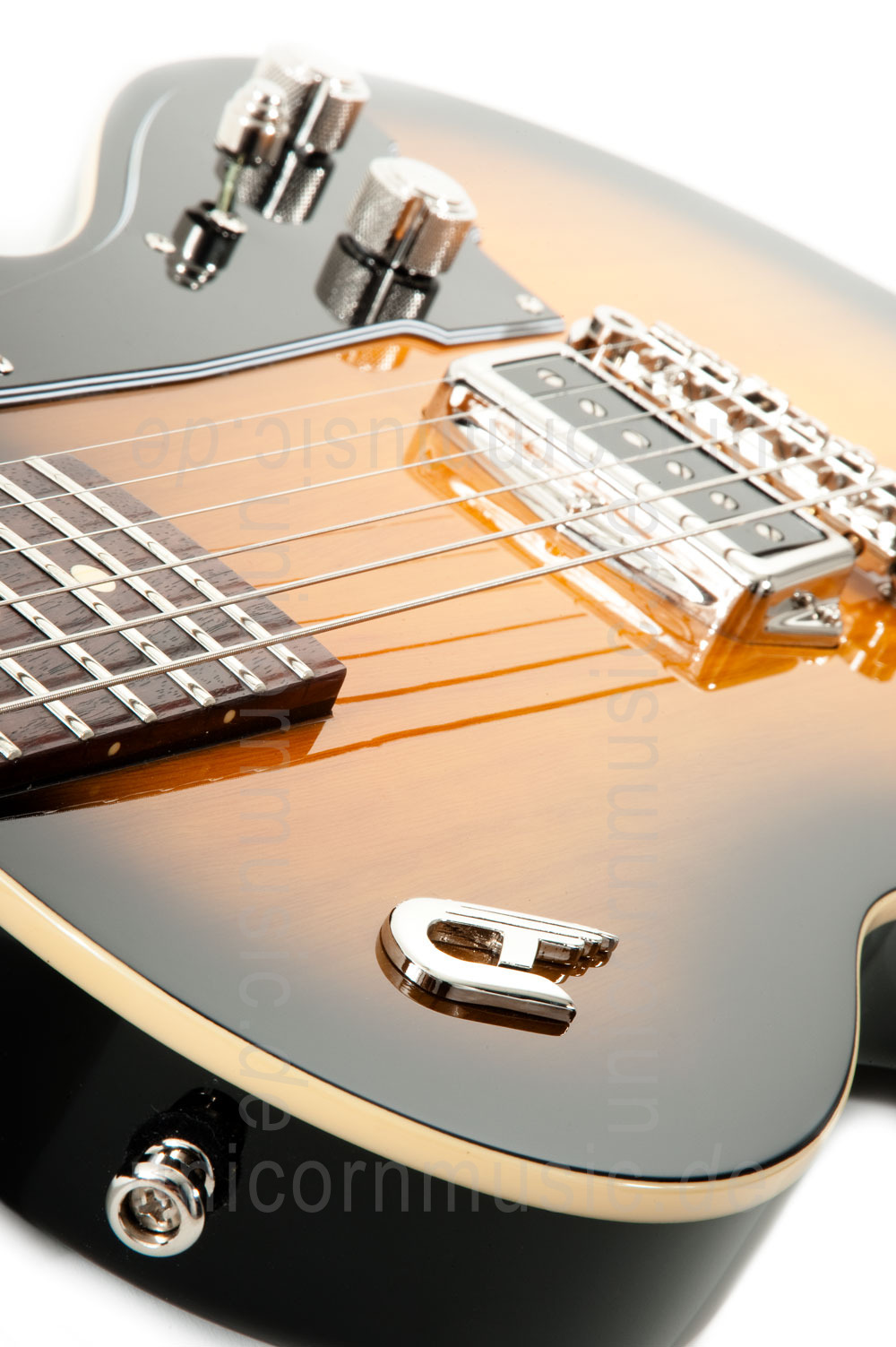 to article description / price Electric Guitar DUESENBERG DRAGSTER - 2Tone Sunburst - Single Cutaway + Custom Line Case