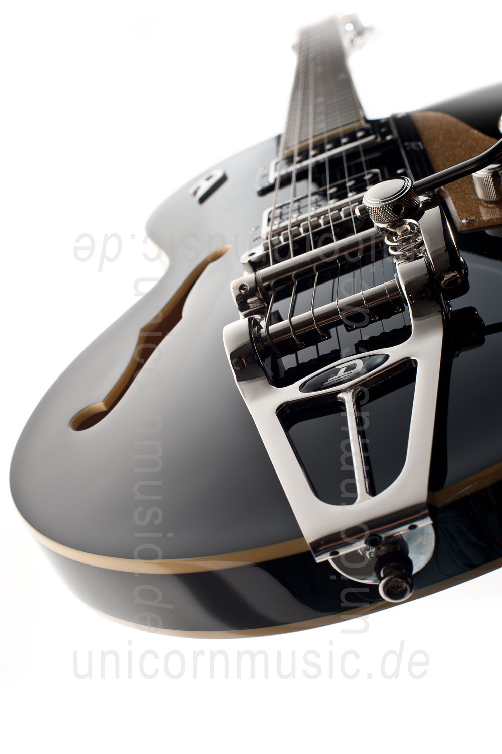 to article description / price Electric Guitar DUESENBERG STARPLAYER TV - BLACK - left hand + Custom Line Case
