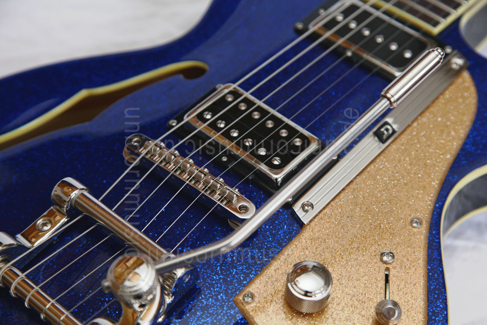 to article description / price Electric Guitar DUESENBERG STARPLAYER TV - Blue Sparkle + Custom Line Case