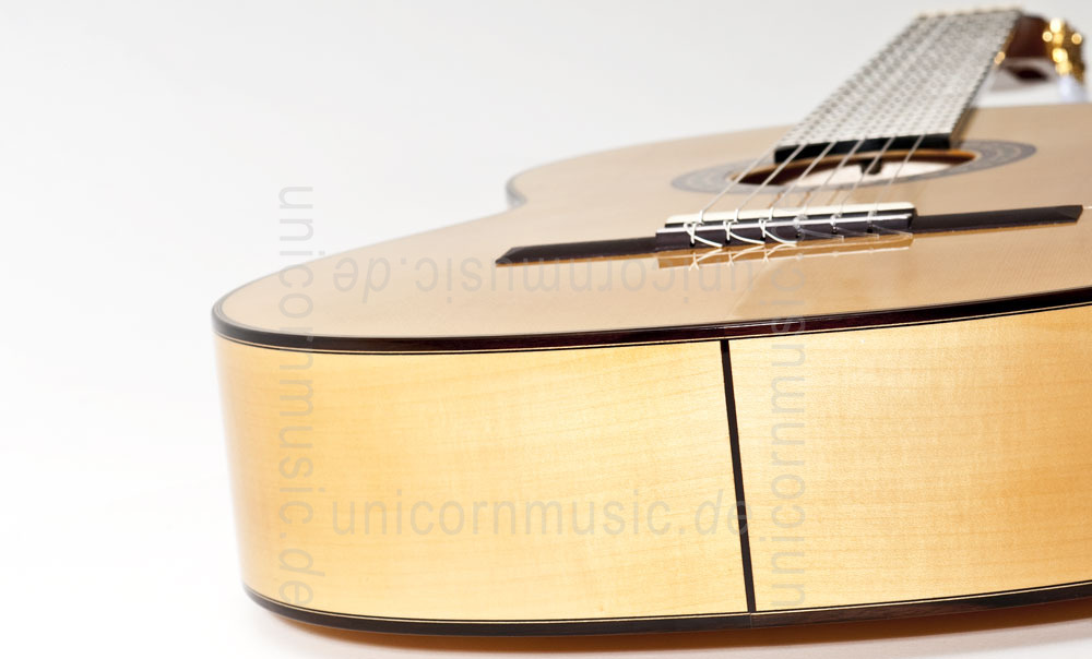 to article description / price Spanish Flamenco Guitar CAMPS M7-S (blanca) - solid spruce top