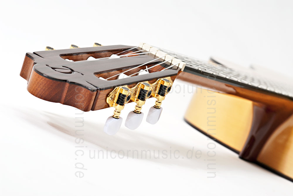 to article description / price Spanish Flamenco Guitar CAMPS M7-S (blanca) - solid spruce top
