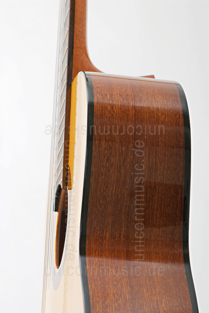 to article description / price Classical Guitar ARANJUEZ MODEL A4 F - solid spruce top
