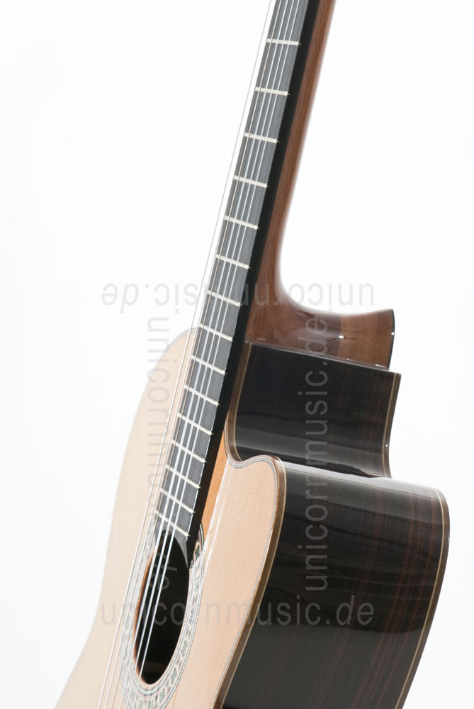 to article description / price Spanish Classical Guitar JOAN CASHIMIRA MODEL 130 Cutaway Cedar - without pickup - solid cedar top