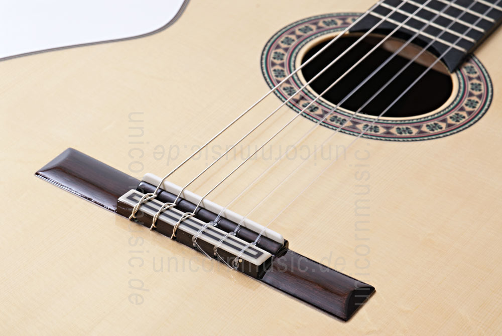 to article description / price Spanish Classical Guitar JOAN CASHIMIRA MODEL 130 Spruce - solid spruce top