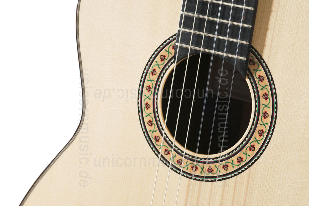 to article description / price Spanish Classical Guitar JOAN CASHIMIRA MODEL 144 Spruce - all solid - spruce top