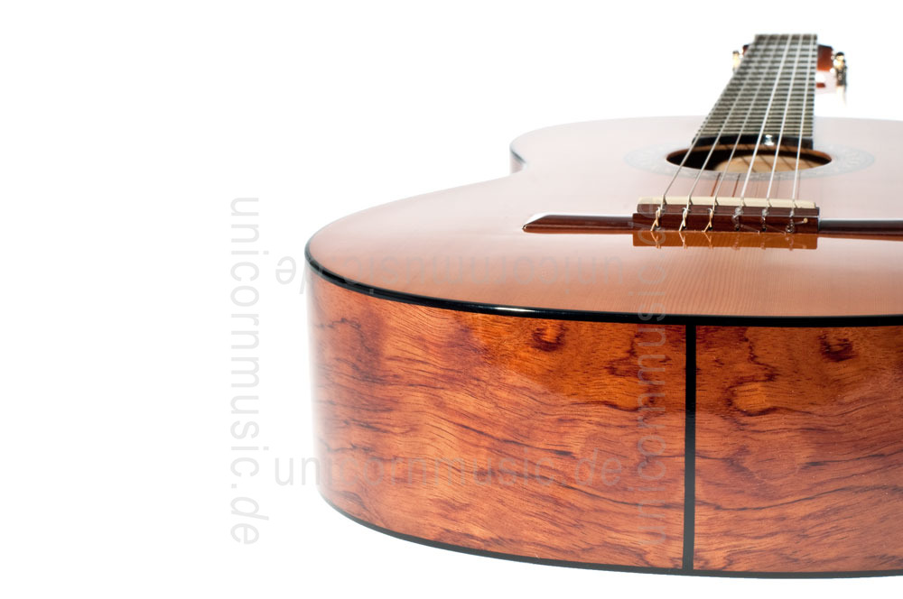 to article description / price Spanish Classical Guitar JOAN CASHIMIRA MODEL 20 - solid cedar top