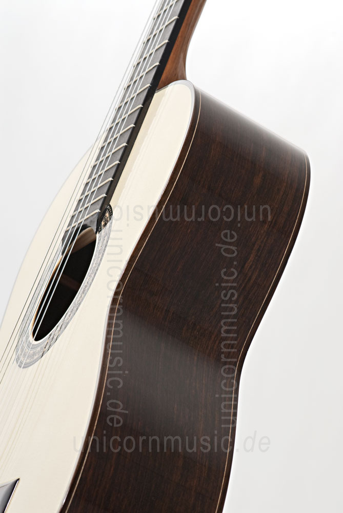 to article description / price Spanish Classical Guitar JOAN CASHIMIRA MODEL 2A Spruce - all solid - spruce top + Softcase