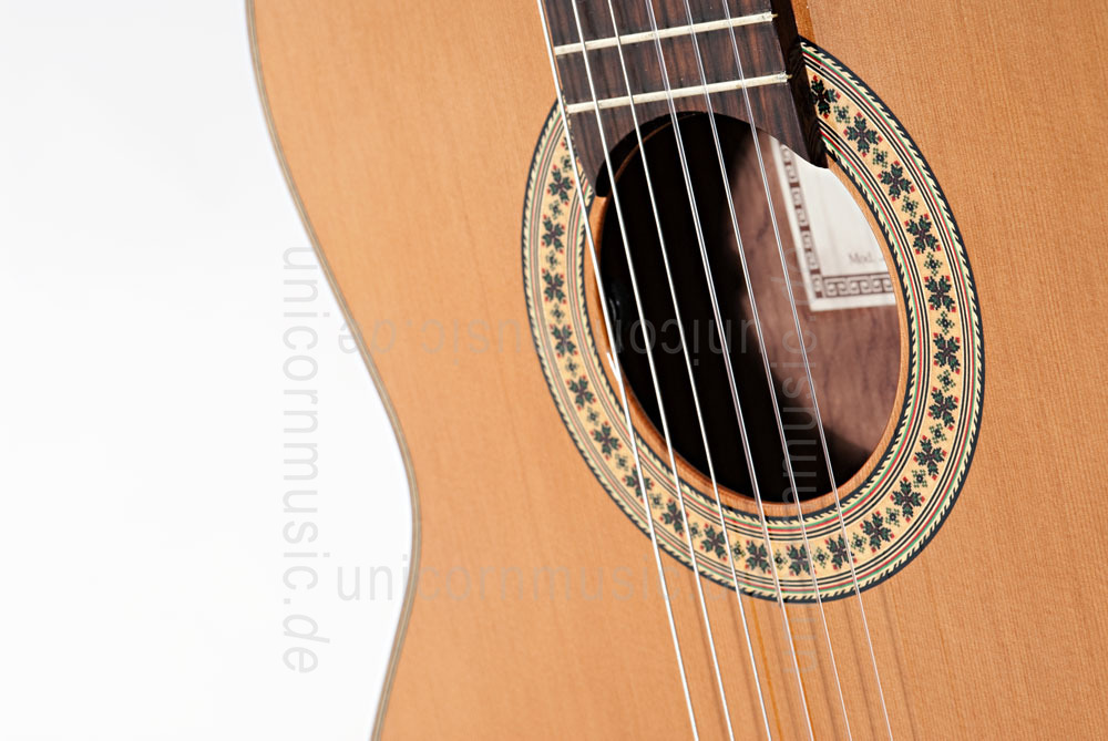 to article description / price Spanish Classical Guitar JOAN CASHIMIRA MODEL 56e E-CE Cutaway Thinline + L.R. Baggs Pickup - solid cedar top