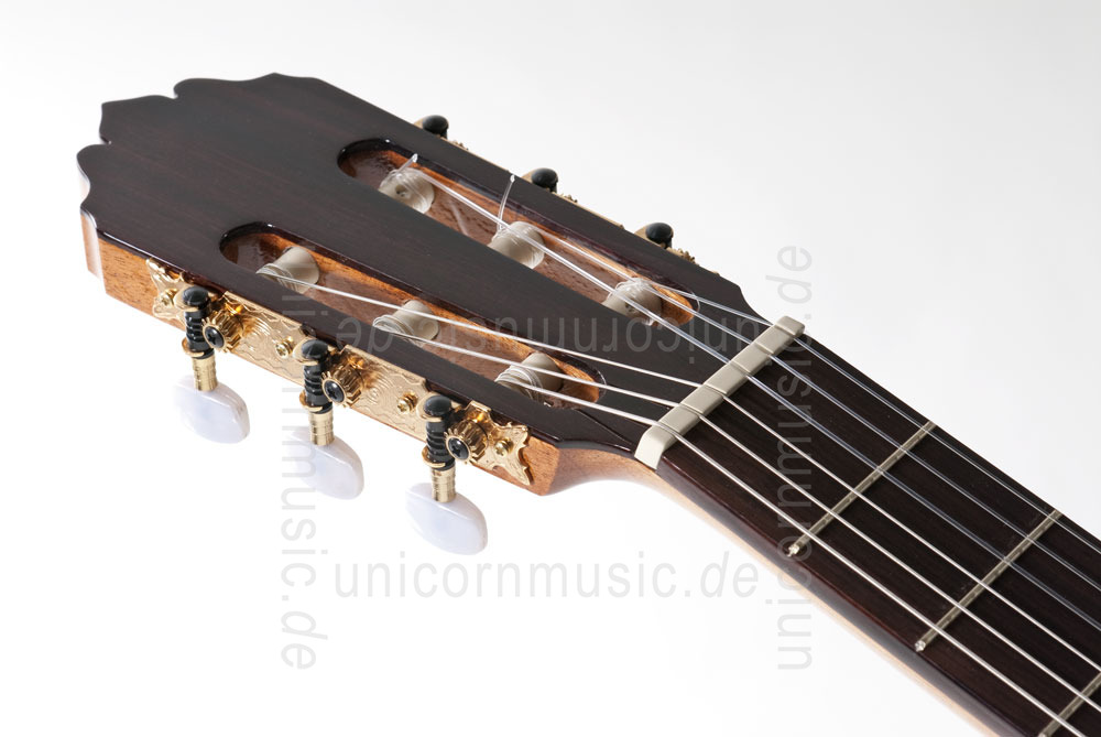to article description / price Spanish Classical Guitar JOAN CASHIMIRA MODEL 77 - solid cedar top