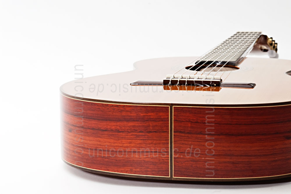 to article description / price Spanish Classical Guitar JOAN CASHIMIRA MODEL 80 - solid cedar top