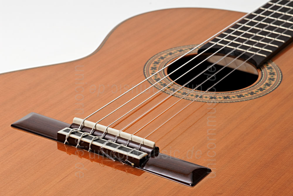 to article description / price Spanish Classical Guitar JOAN CASHIMIRA MODEL 80 - solid cedar top