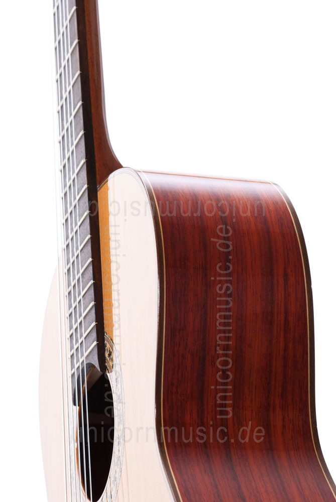 to article description / price Spanish Classical Guitar JOAN CASHIMIRA MODEL 80 - solid cedar top