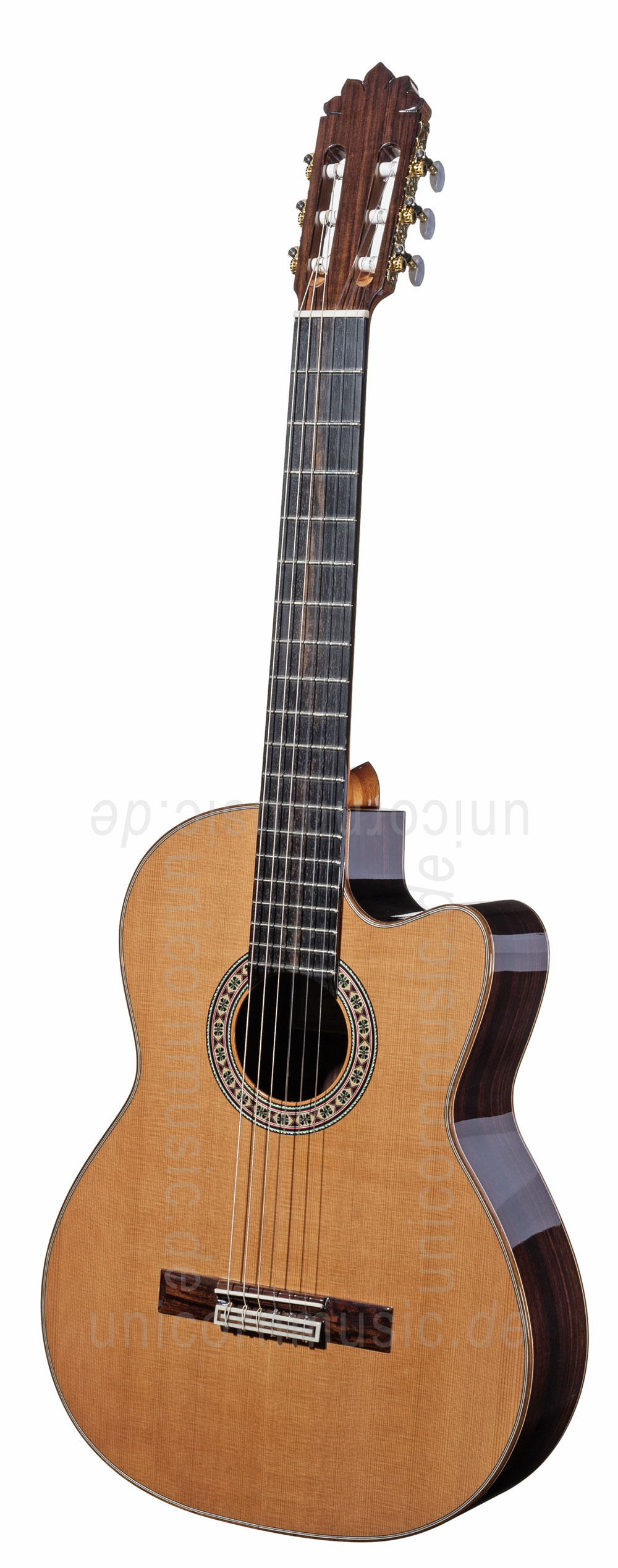 to article description / price Spanish Classical Guitar JOAN CASHIMIRA MODEL 130 Cutaway Cedar - without pickup - solid cedar top