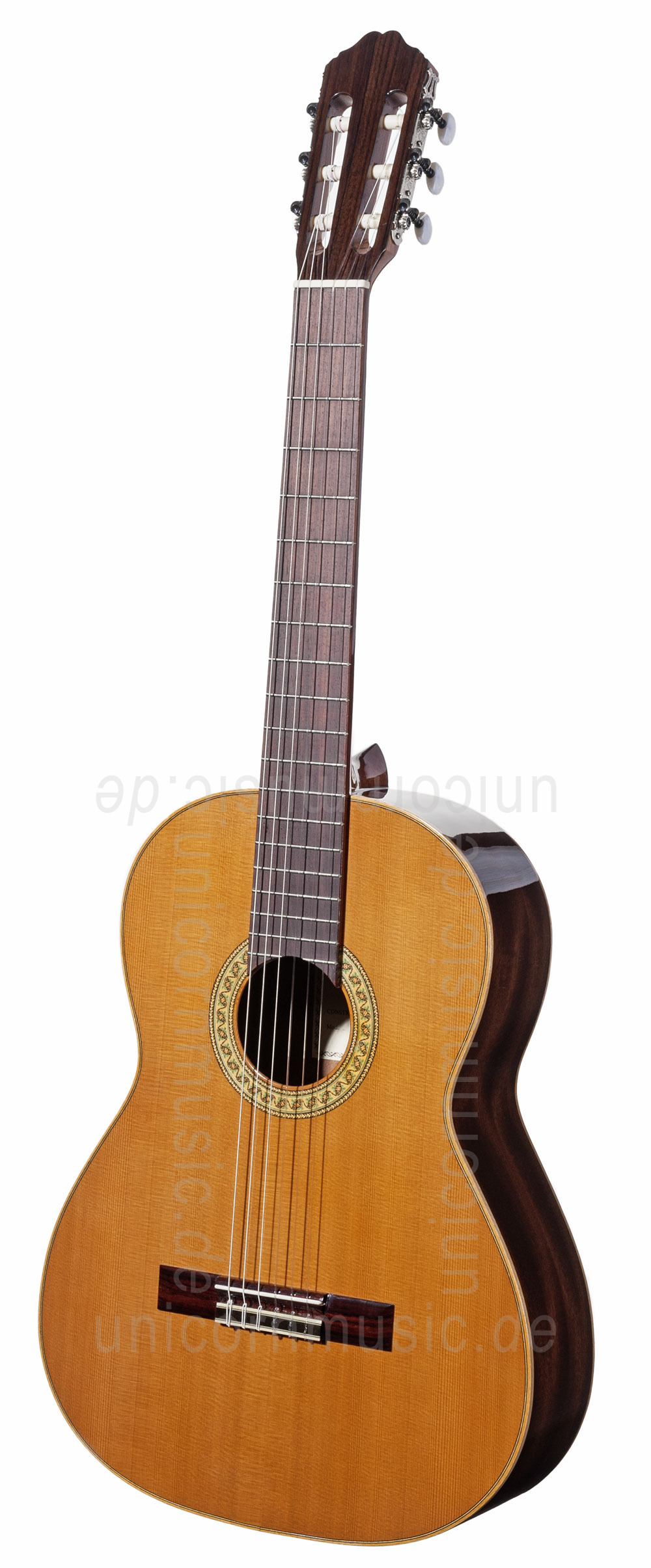 to article description / price Spanish Classical Guitar VALDEZ MODEL 3 - solid cedar top