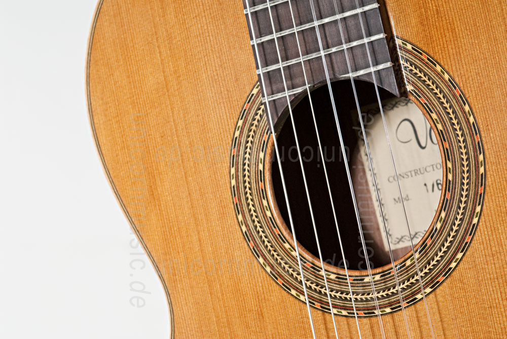 to article description / price Spanish Classical Guitar VALDEZ MODEL 63 SENORITA LH (ladies