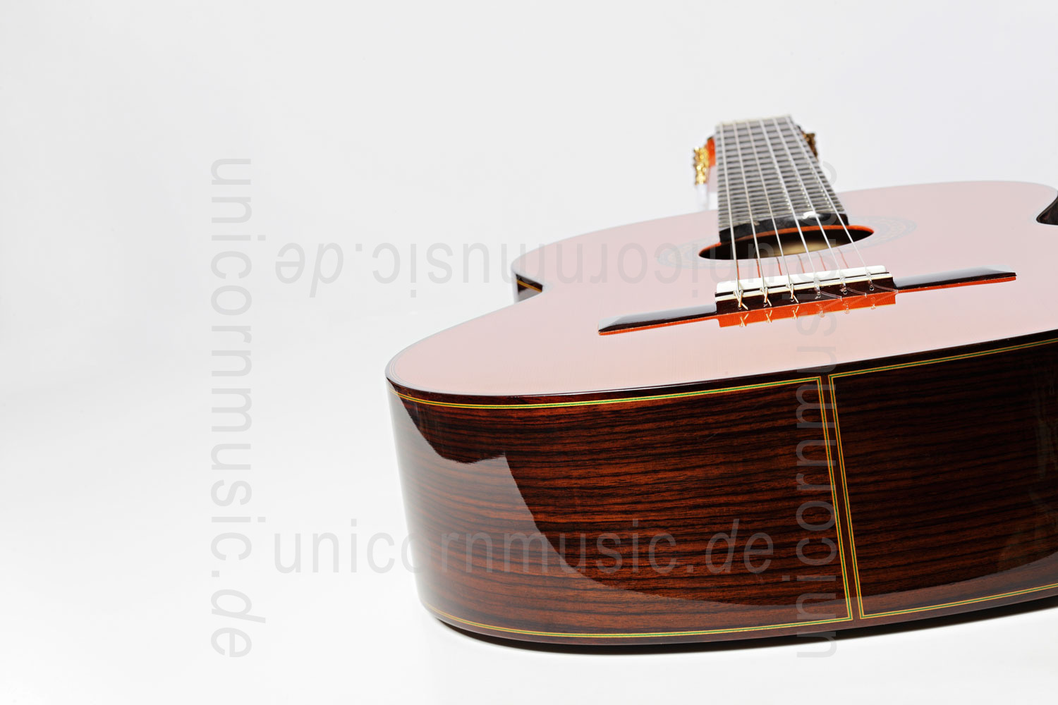 to article description / price Spanish Classical Guitar VALDEZ MODEL 38 C - all solid - cedar top