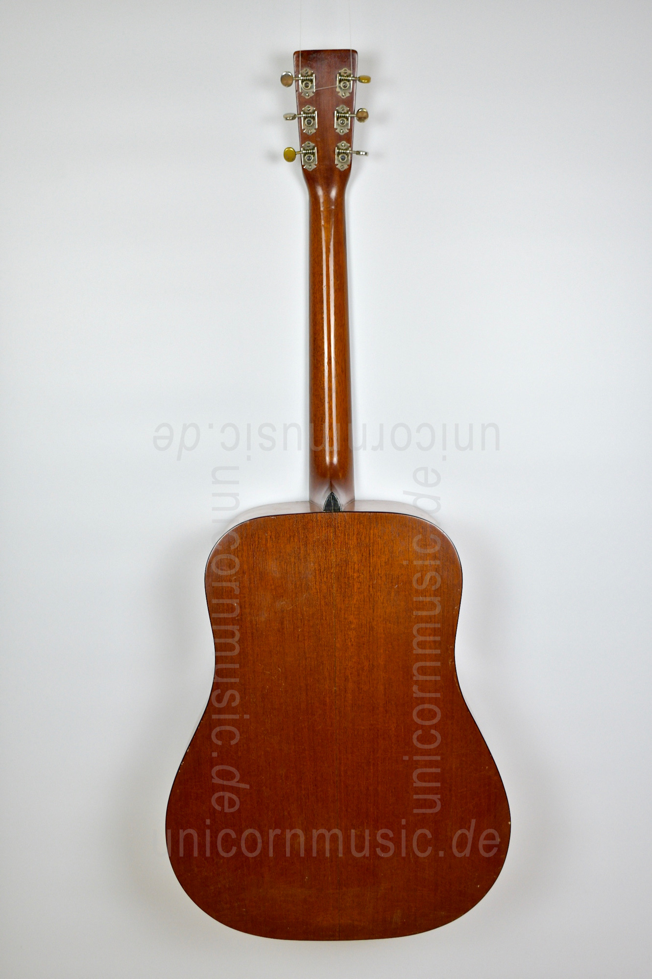 to article description / price MARTIN D-18 (1942) - Dreadnought Model - Engelmann spruce top - all solid + hardcase