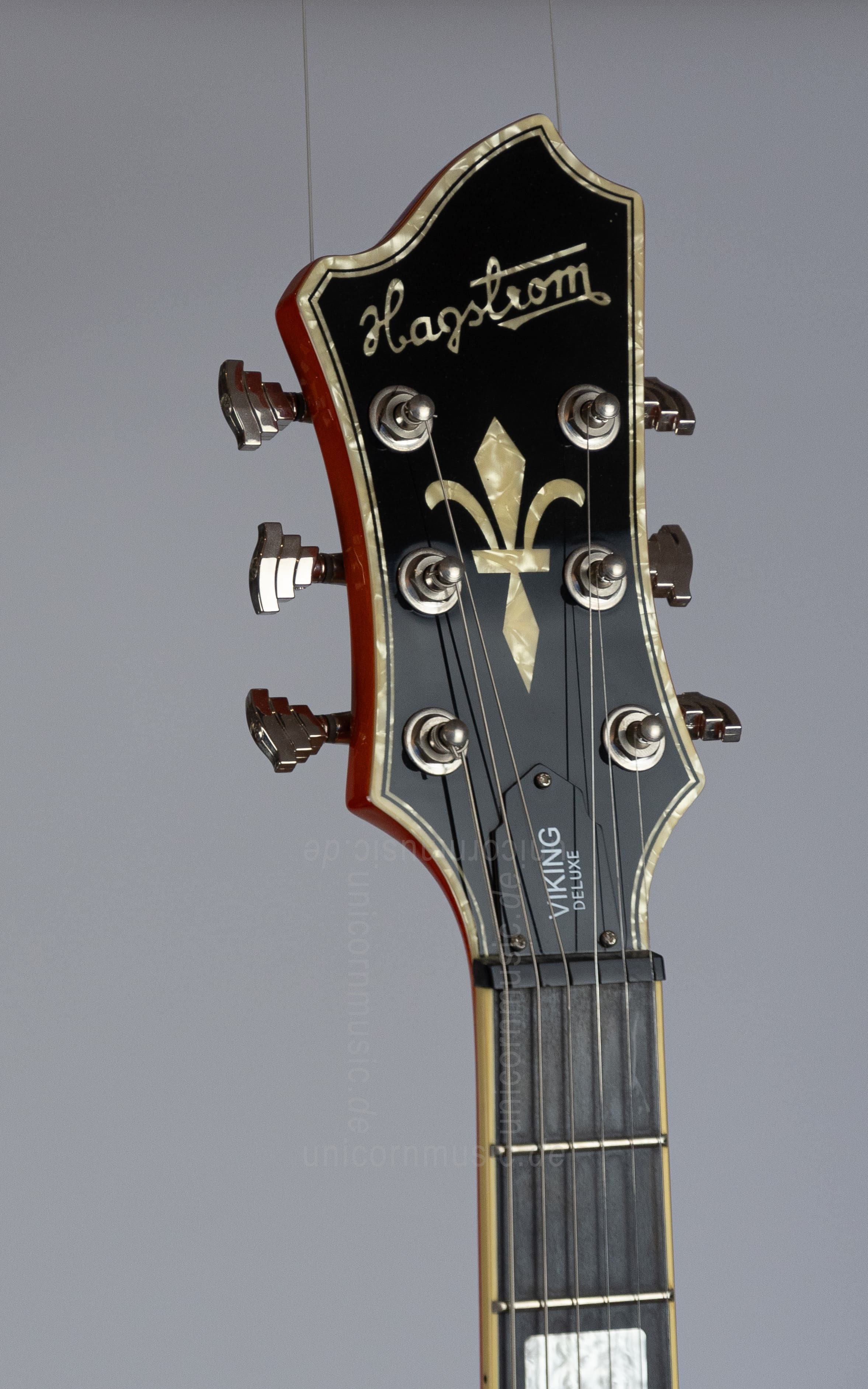 to article description / price Hagstrom Viking Deluxe
