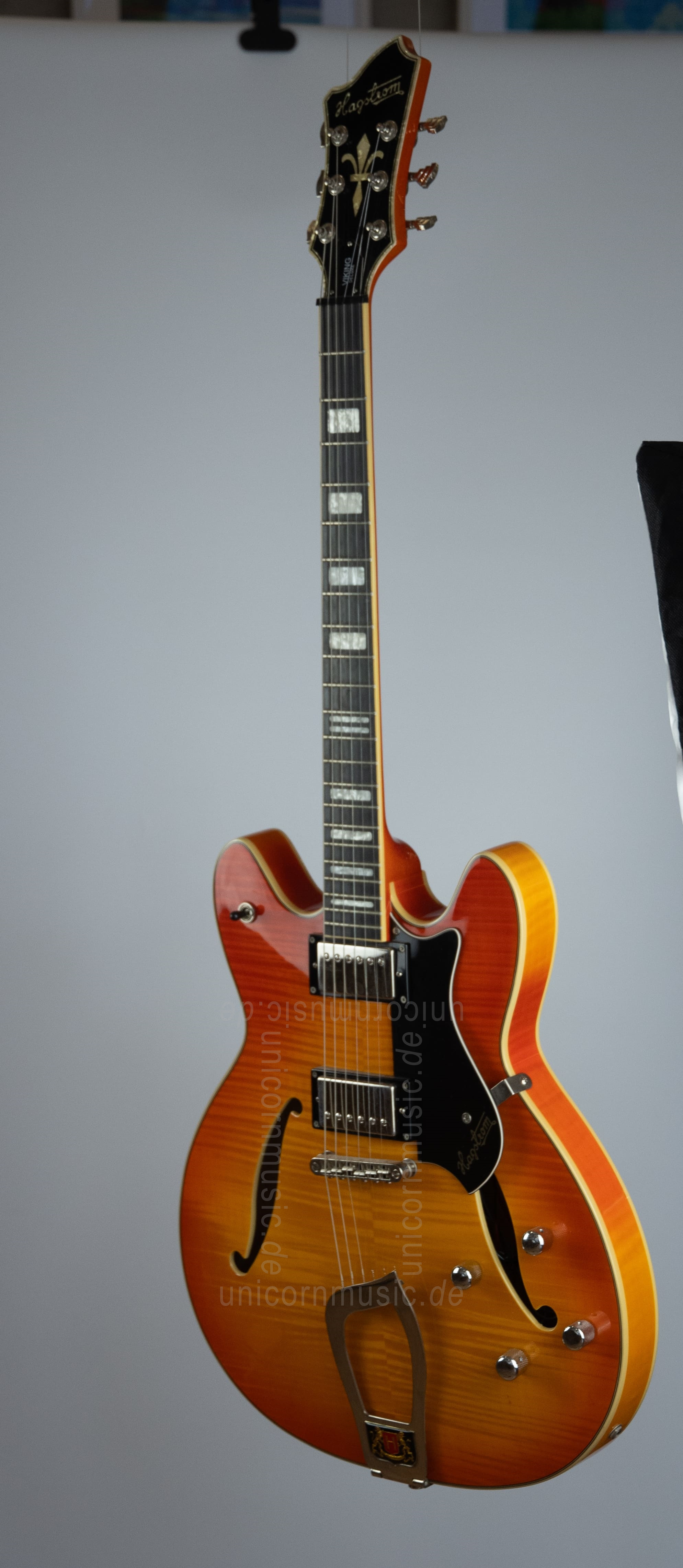 to article description / price Hagstrom Viking Deluxe