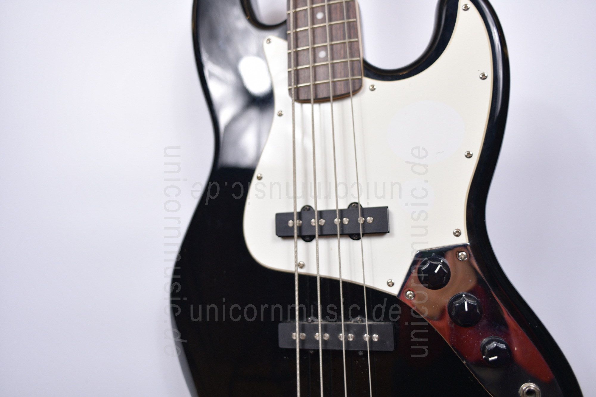 to article description / price Squier Affinity Jazz Bass
