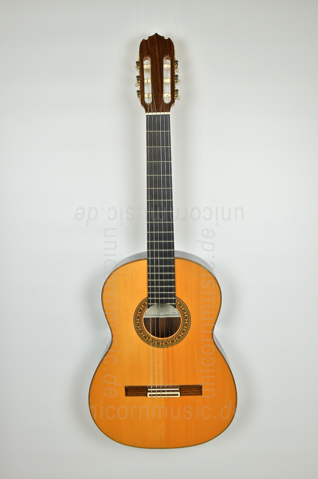 to article description / price Vicente Sanchis A2
