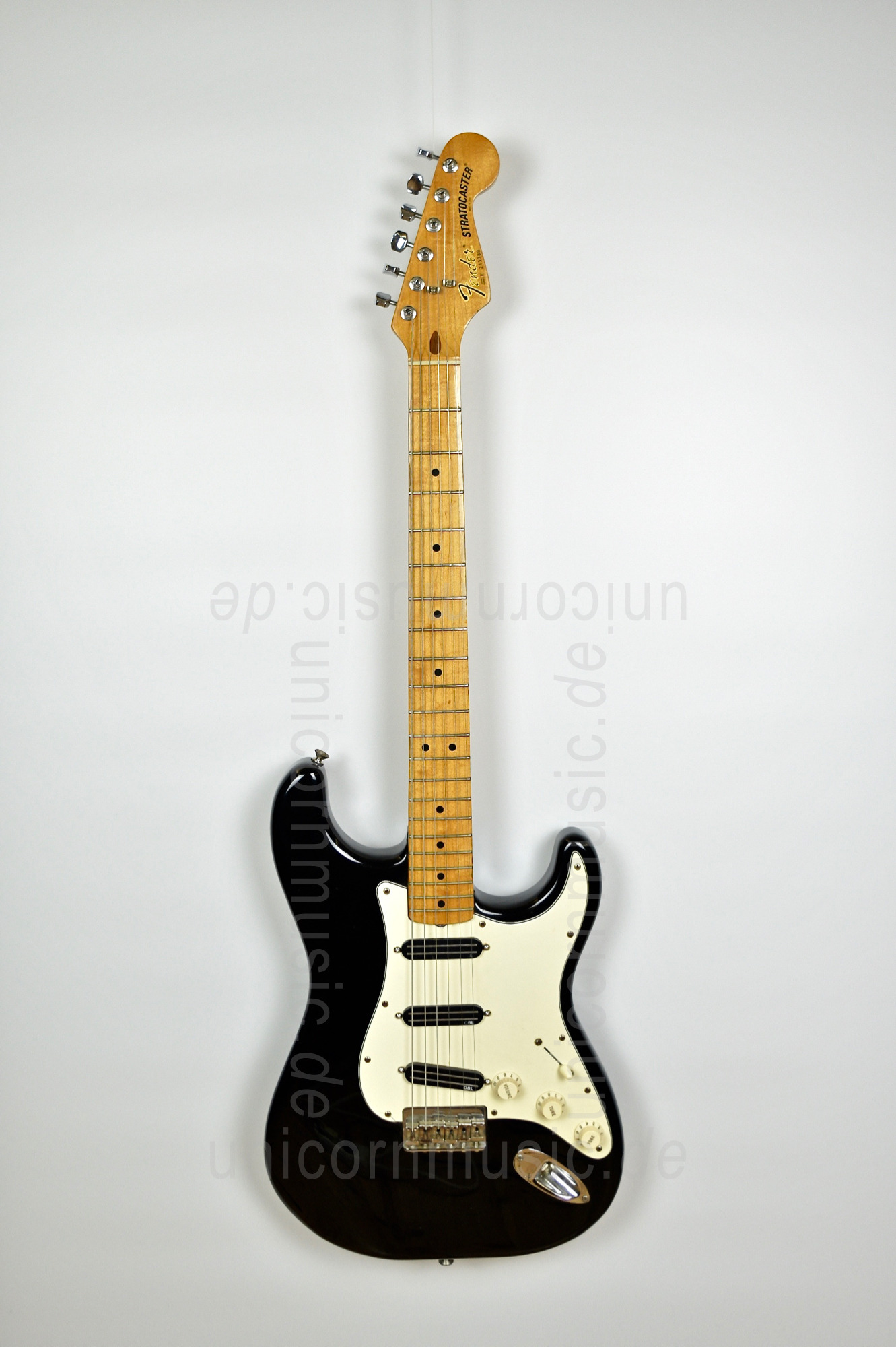 to article description / price Fender Stratocaster (1982)