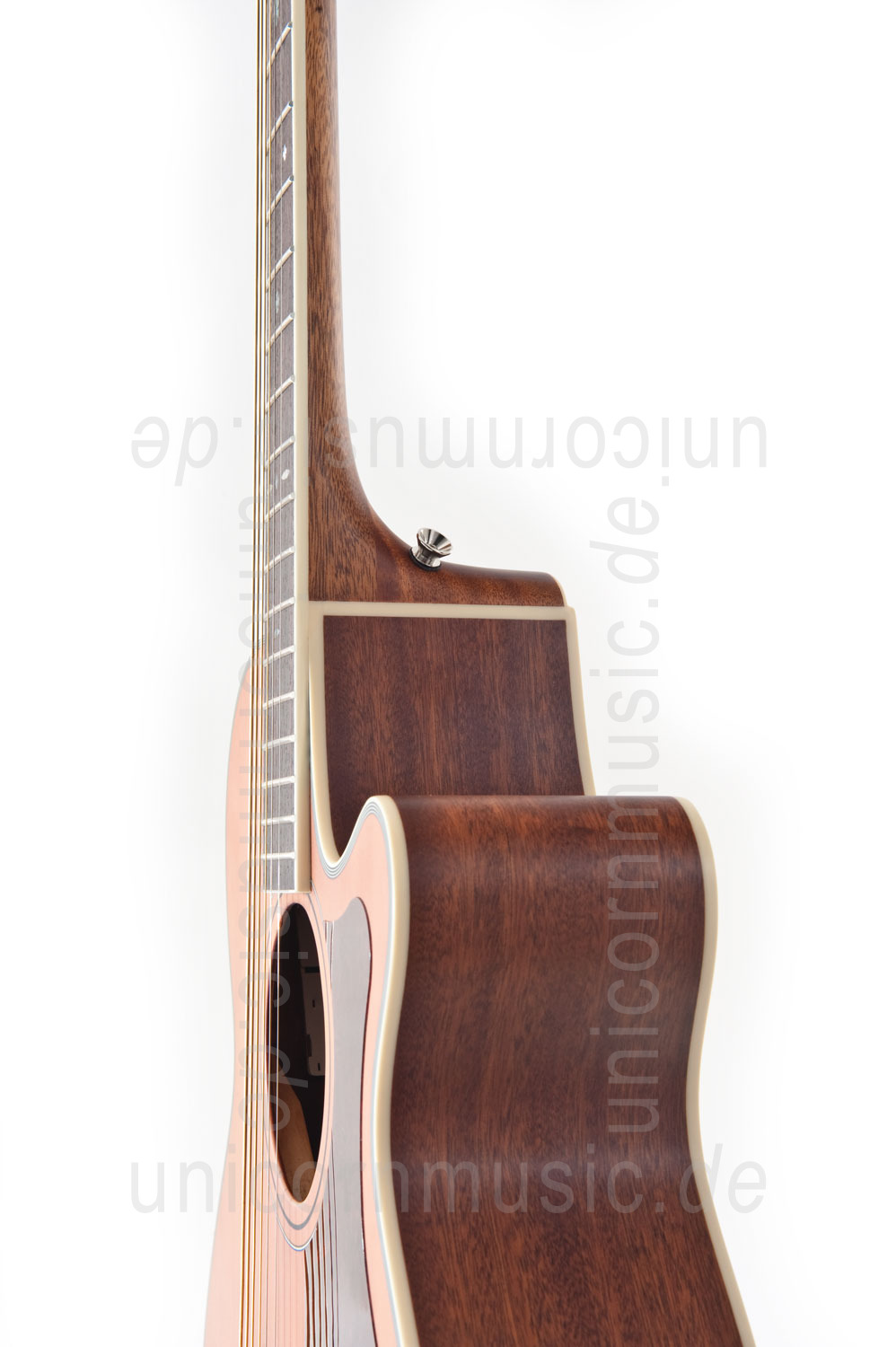 to article description / price Acoustic Guitar TANGLEWOOD TW45/NS E - Sundance Series - Fishman Presys Plus EQ - Super Folk - Cutaway - solid top + back - hardcase
